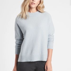 NWT ATHLETA HAWTHORN CREW SWEATER IN VOYAGE GRAY
